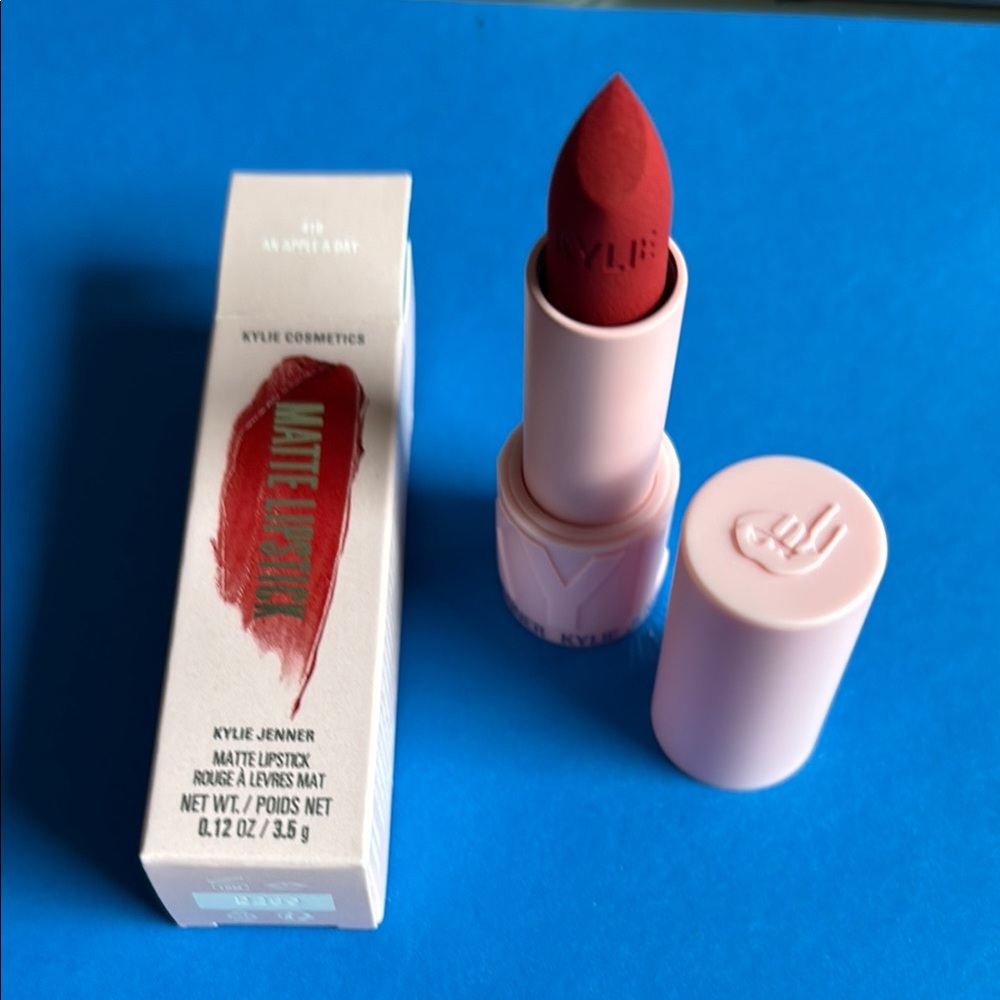Kylie Cosmetics Matte Lipstick - Rich Burgundy
